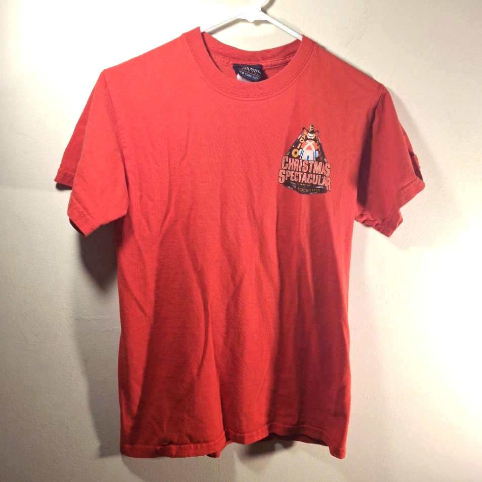 Radio City Music Hall Rockettes Red Short Sleeve Xmas Spectacular Tee Size
